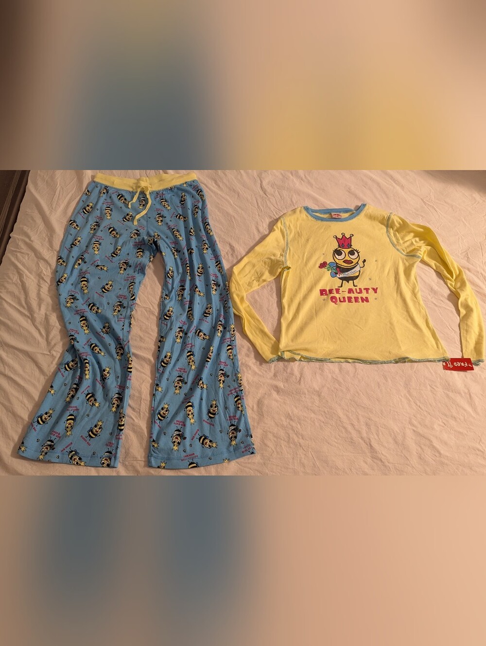 Fred is Red Pajama Set Women's Pants & Top Bee-Auty Queen Yellow Blue Nwt Y2k